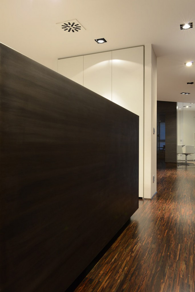 Installazione illuminazione lampade faretti studio legale